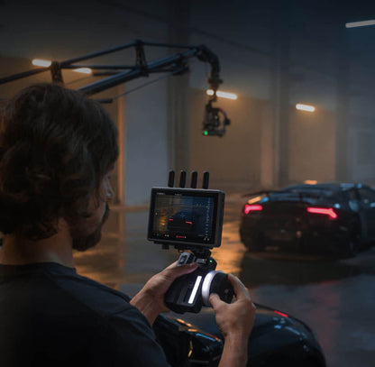 For DJI RS 4 Pro 3-Axis Gimbal Stabilizer for DSLR Cinema Cameras Compatible for Canon Native Vertical Shooting 4.5kg (10lbs) Elite