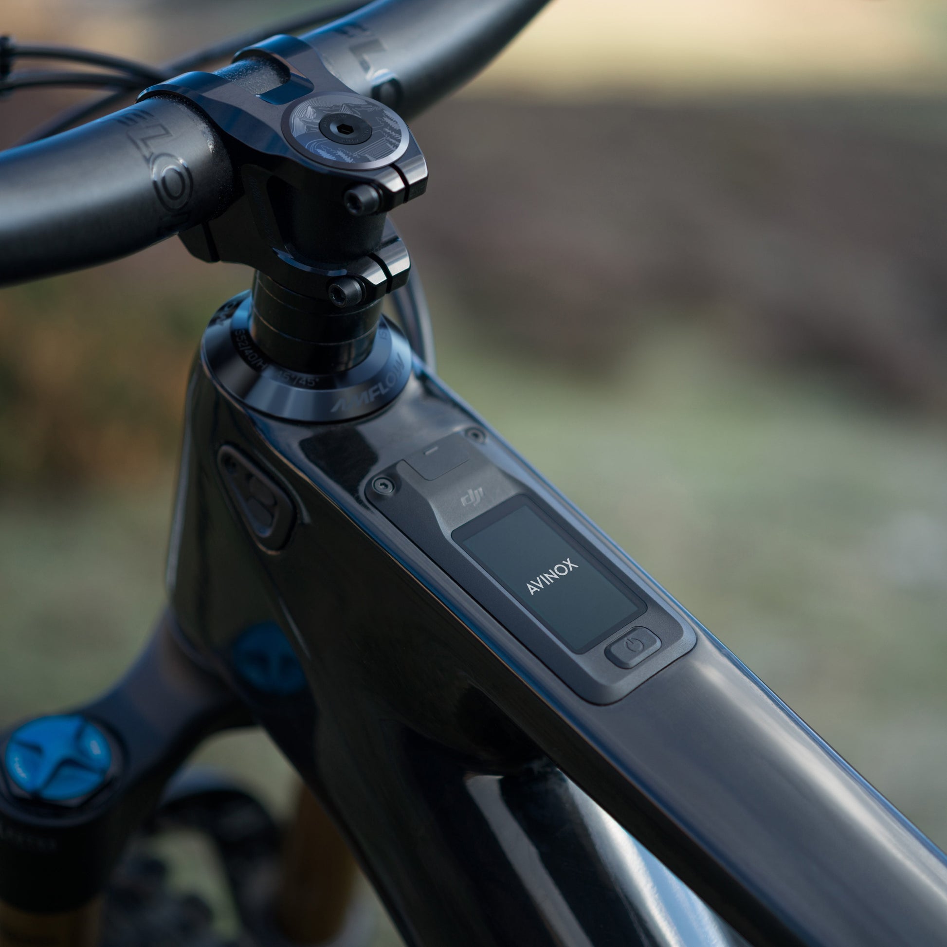 DJI Amflow PL Carbon E-Mountain Bike With DJI Avinox Drive System Built-in LED Control Display Amflow PL Full Suspension Ebike Elite
